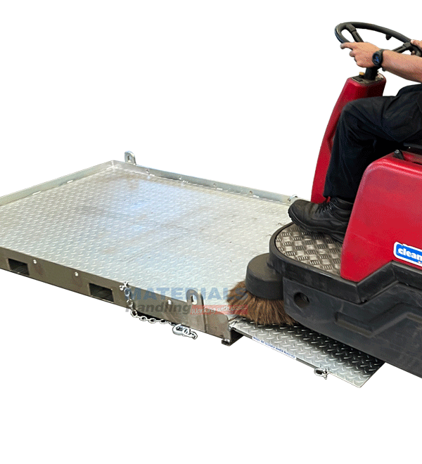 LHP1000 Transport Platform loading LHP1000 Lifting and Handling Platform loading