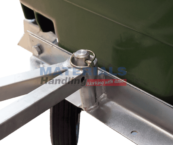 MW660T Optional Tow Bar Attachment for Wheelie Bin Rotator Base 3