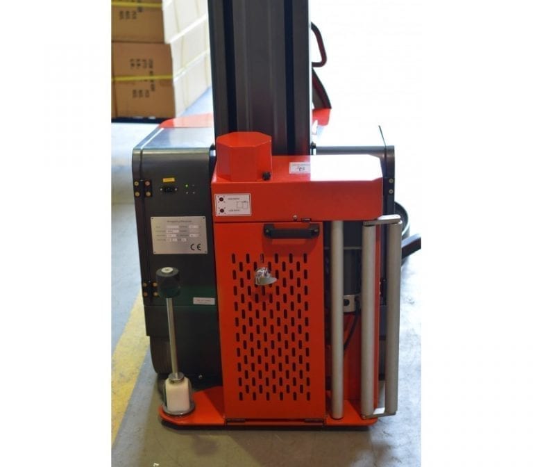 Mobile Stretch Wrapping Robot Materials Handling