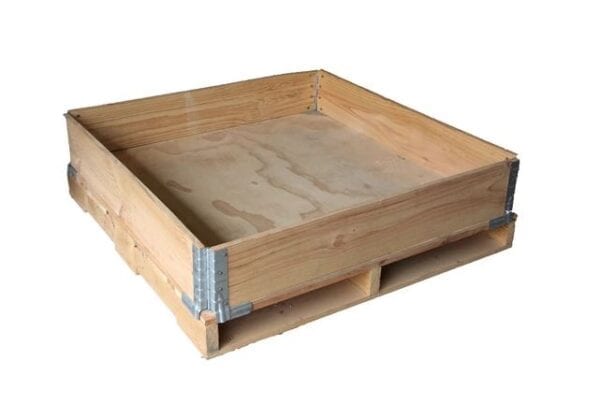 SPCS Pallet collar on timber pallet