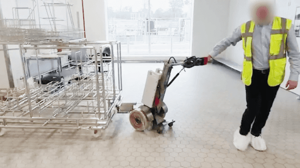 Tow tug electric stainless M12 (1) Tow tug electric stainless M12 (1)