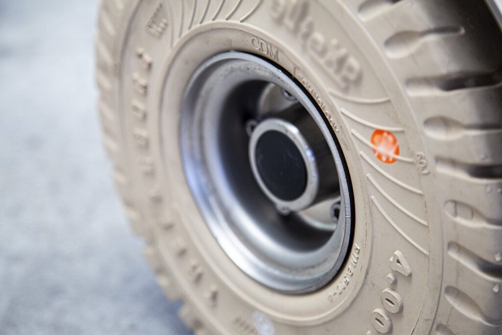 Tow tug electric stainless M12 (7) Tow tug electric stainless M12 (7)