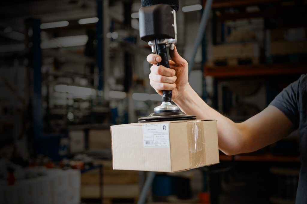 Vacuum Tube Lifter Easyhand Pro carton handling 5